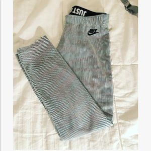 Nike crop leggings